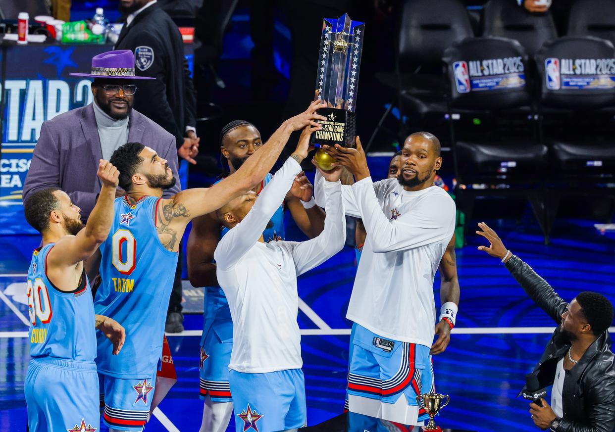 NBA巨星联手出战欧洲友谊赛，奋勇拼搏亮相